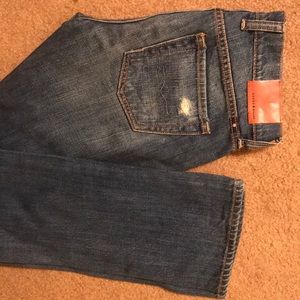 NEW w/out tags! Lucky brand/ distressed jeans-SZ24